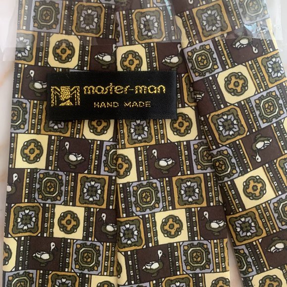 Master Man Novelty Duck Tie with Medallions - NWOT - Picture 4 of 5